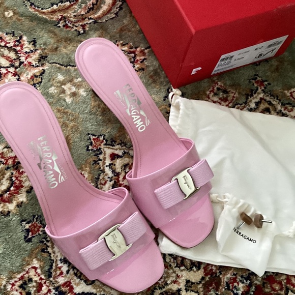 Ferragamo heels 🦄 - Picture 17 of 17